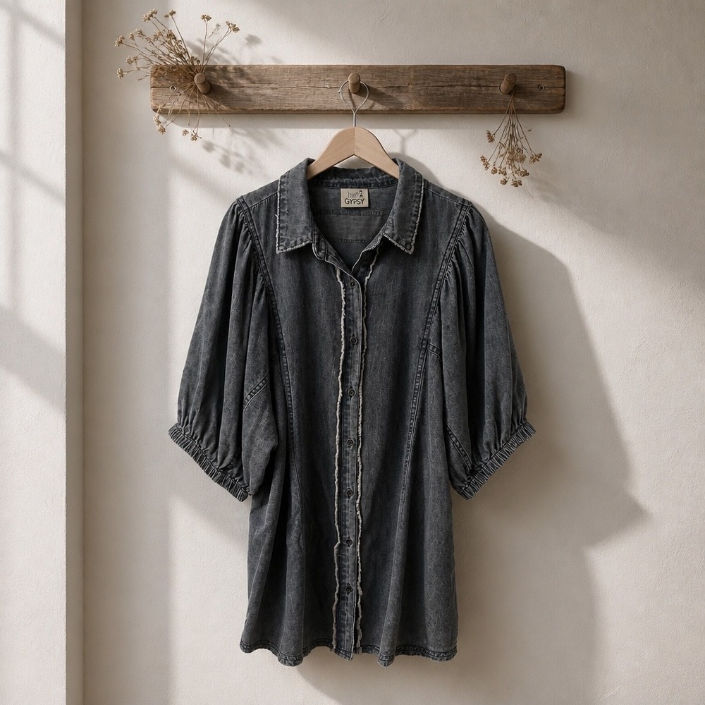 L/XL Jaded Gypsy top 31.5" length